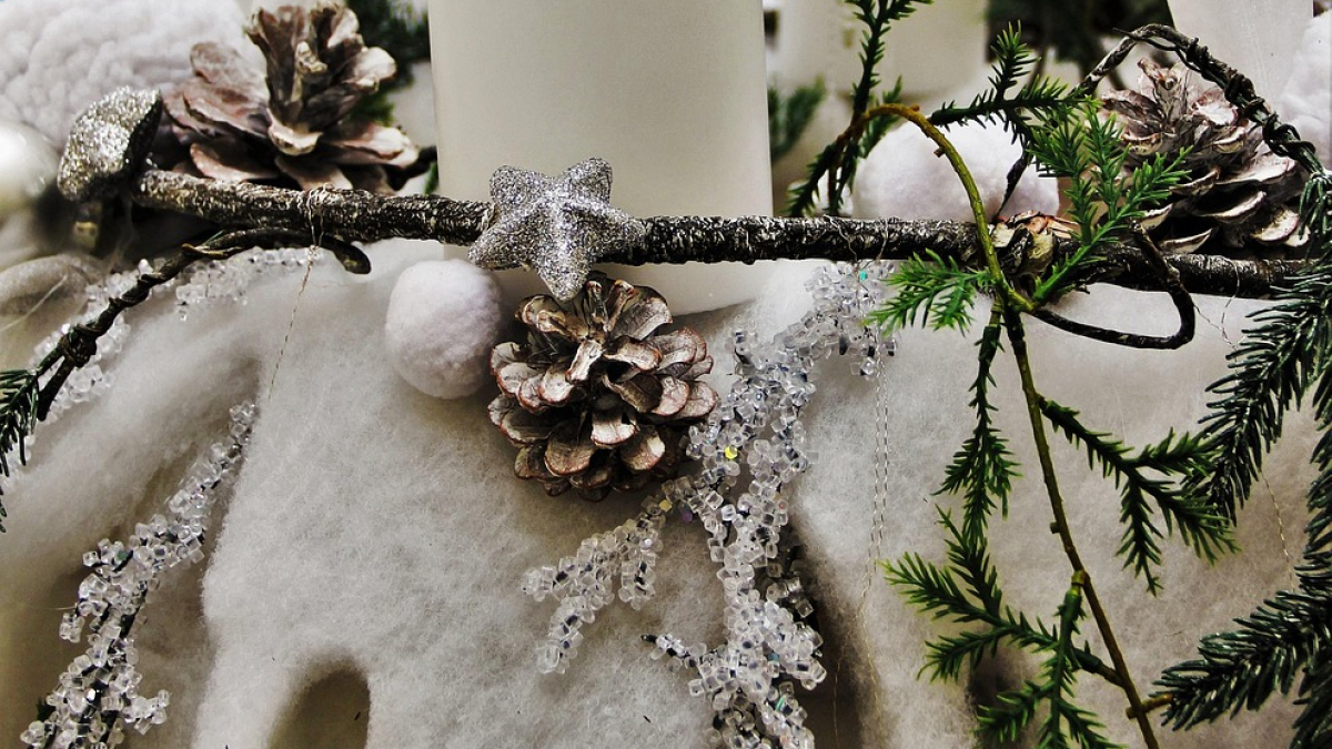 white-advent-wreath-1802000_1280