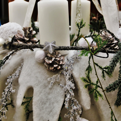 white-advent-wreath-1802000_1280